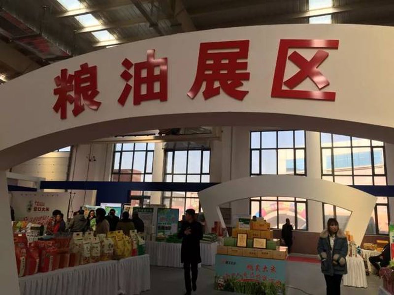 营口市鲅鱼圈的潮汐变化对当地渔民和旅游业有着重要影响。接下来，我们通过具体案例分析该地区潮汐表的特点与规律。